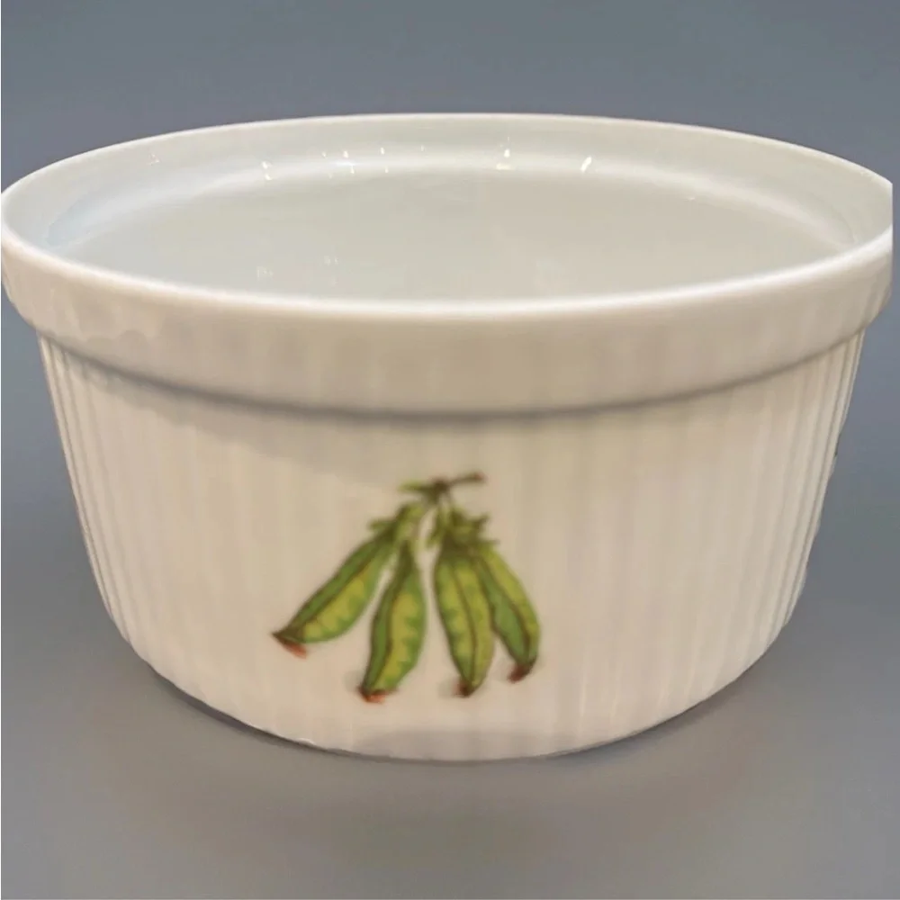 Vintage Apilco France Porcelain Ribbed 6.75” Soufflé Casserole Dish Vegetables